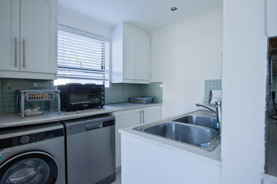 5 Bedroom Property for Sale in Big Bay Western Cape